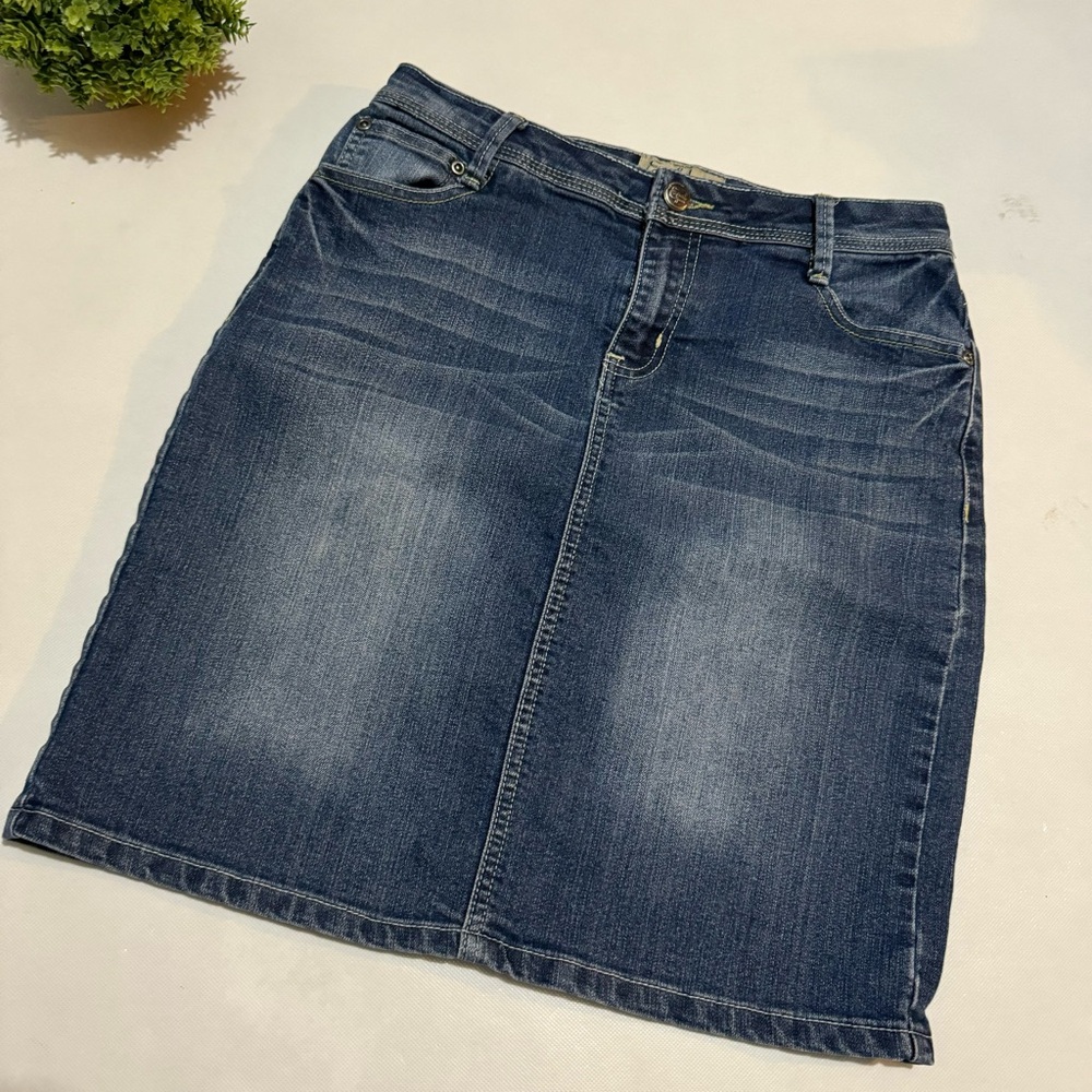 Earl Jean Long‎ Modest Medium Dark Wash Denim Jean Pencil Skirt Women’s Size 4
